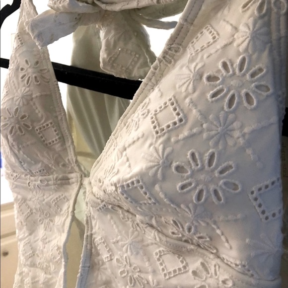 Kate Spade Swimsuit White -New - Picture 6 of 11